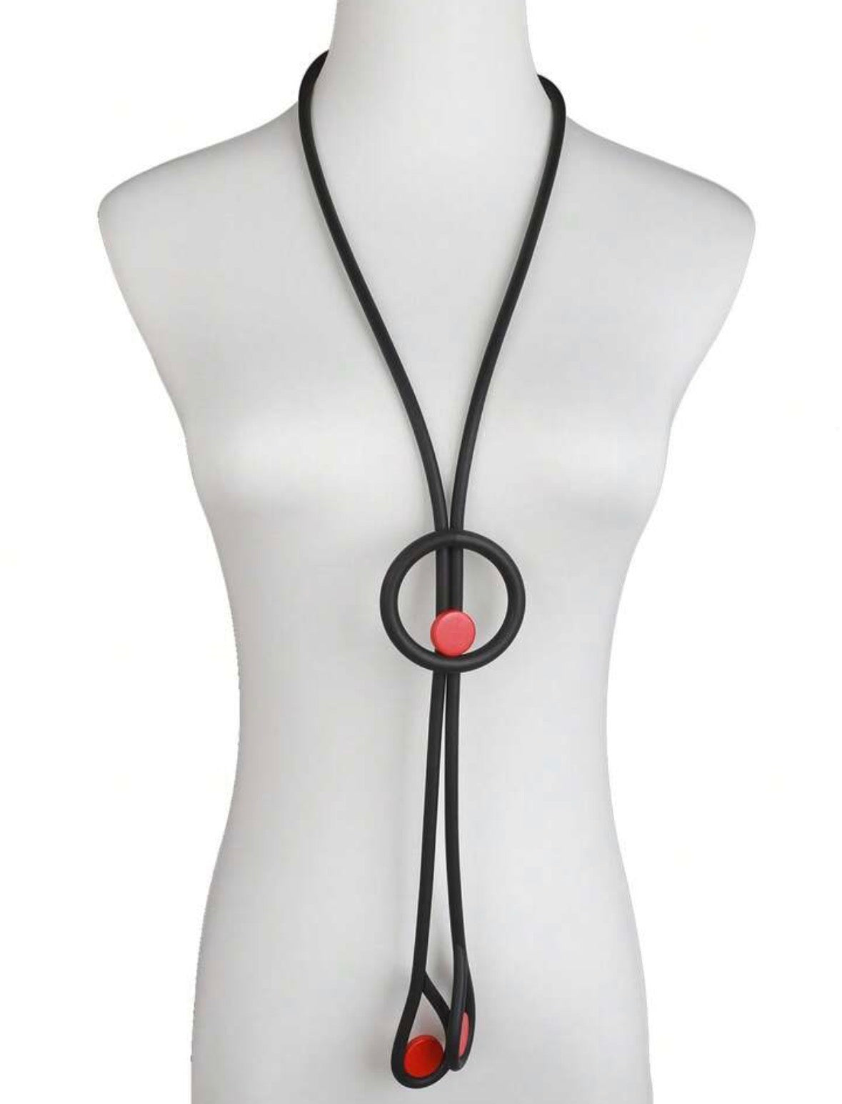 Collier simple et unique rouge et noir