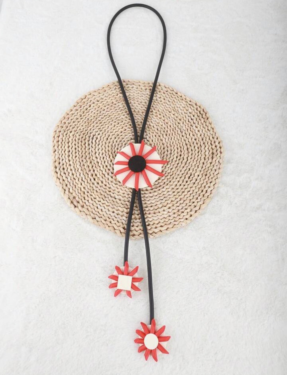 Collier de caoutchouc unique