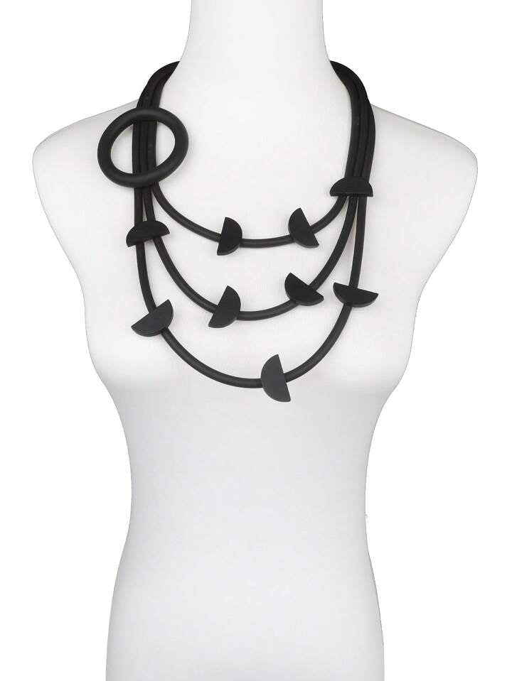 Collier à demi-cercle noir