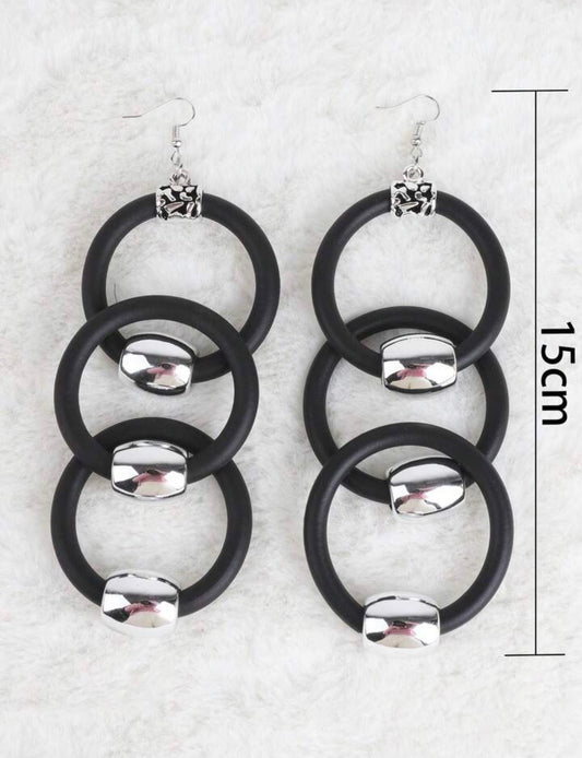 Boucle d’oreille unique