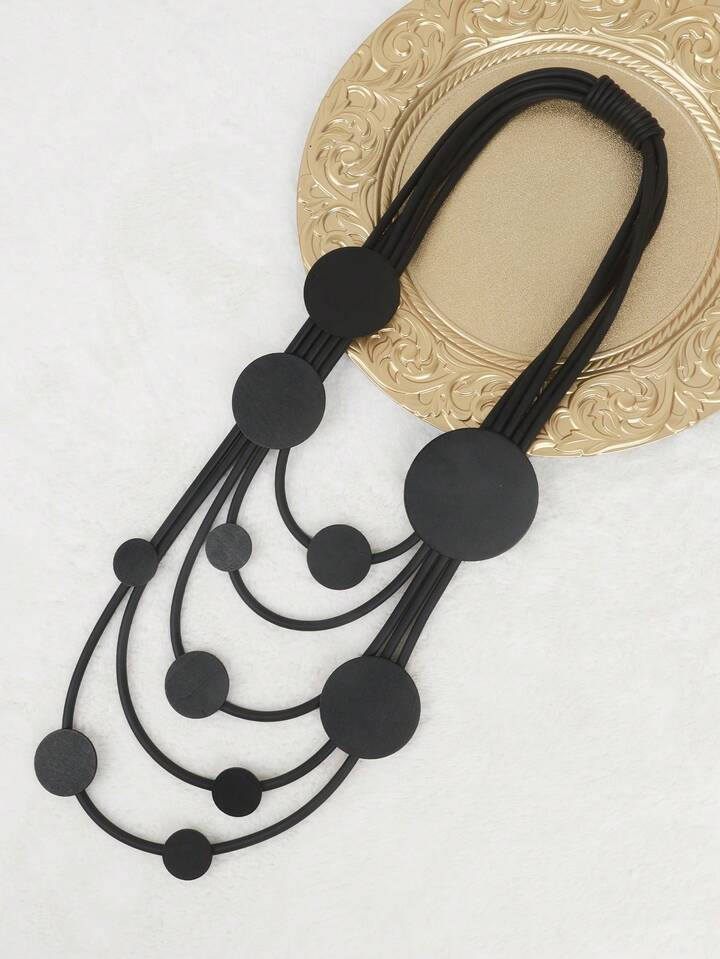 Collier long et grand noir
