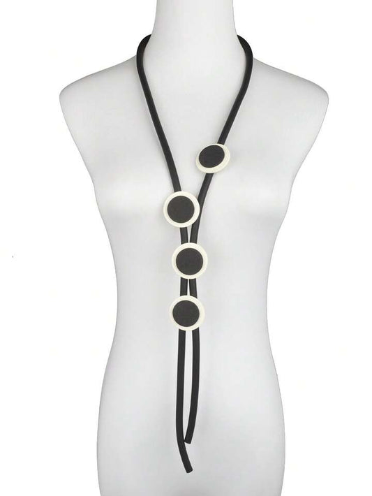 Collier géométrique neutre