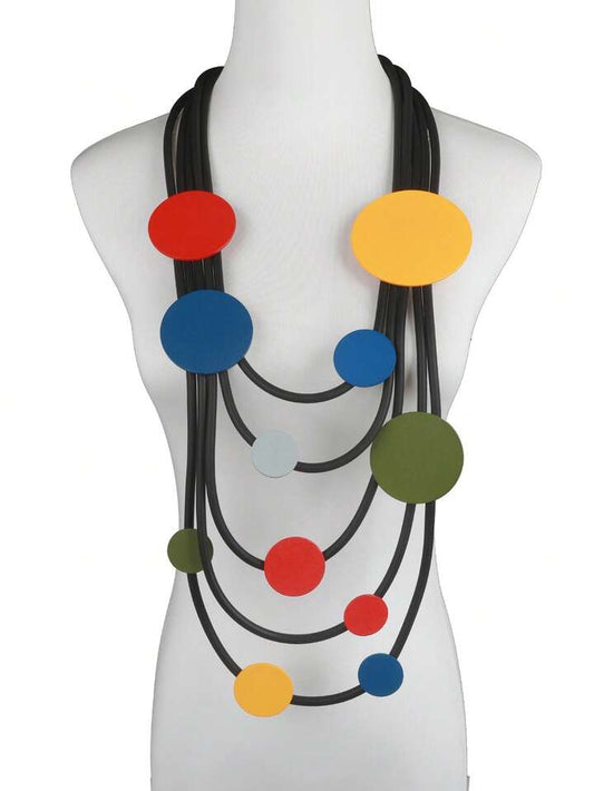 Collier long et grand arc-en-ciel