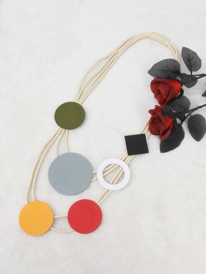 Collier blanc à cercle