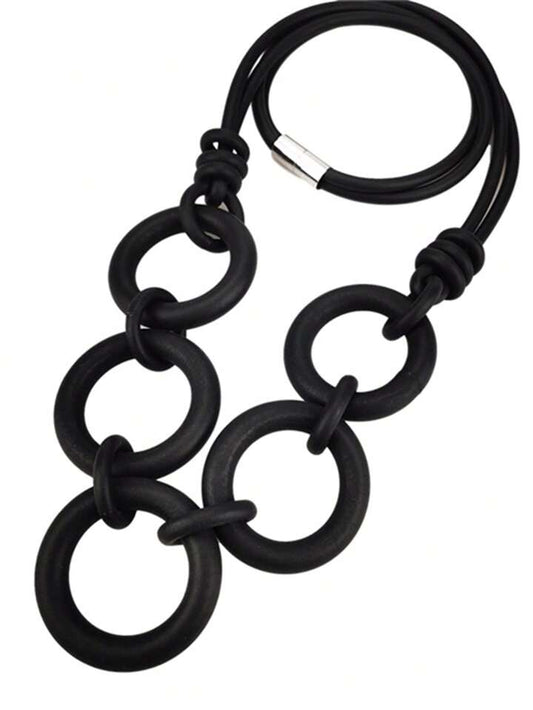 Collier en caoutchouc en forme de chaîne